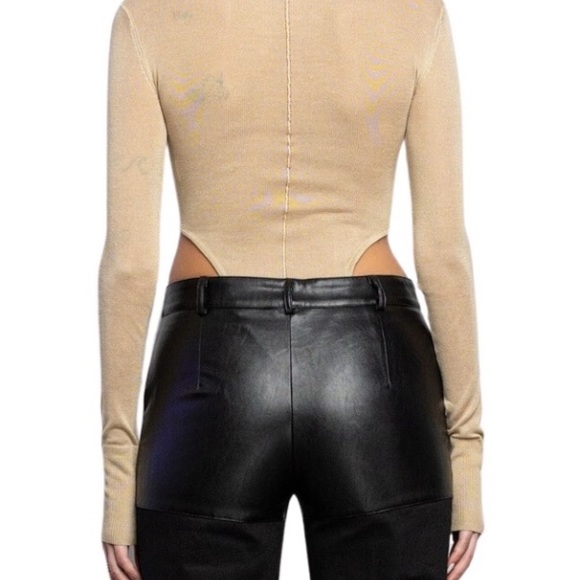 Elegant Beige Bodysuit - Picture 4 of 4